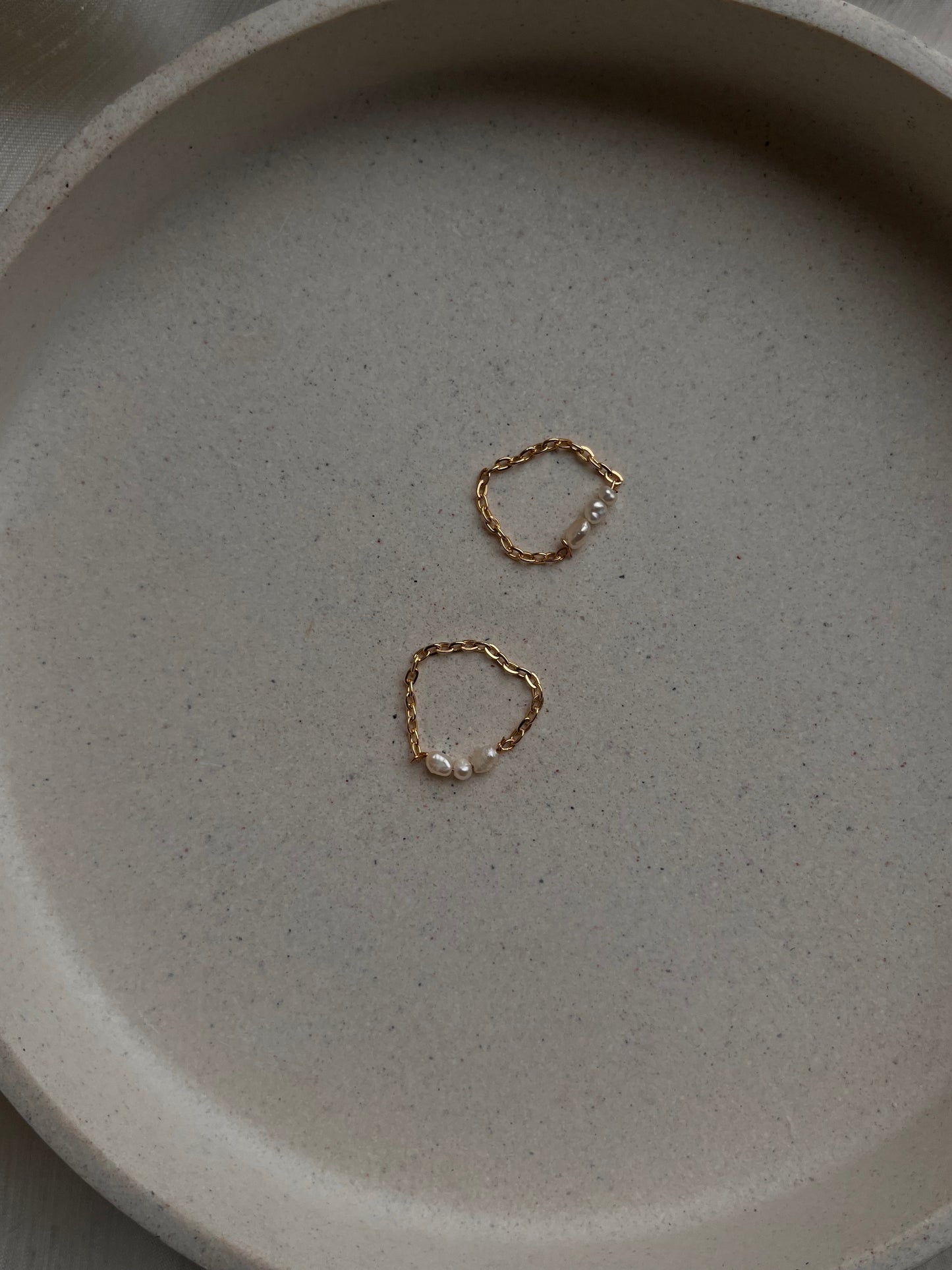 Chain Pearl Rings